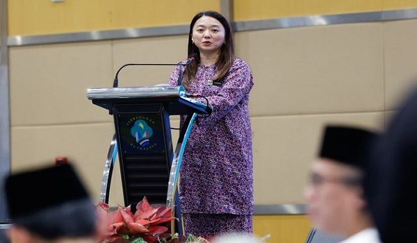 Menteri di Jabatan Perdana Menteri (Wilayah Persekutuan) Hannah Yeoh berucap sempena Program Nur Ramadan Wilayah Persekutuan di Dewan Siantan, Kompleks Perbandanan Putrajaya / BERNAMA