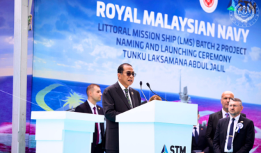 Menteri Pertahanan Datuk Seri Mohamed Khaled Nordin/Foto FB Khaled Nordin