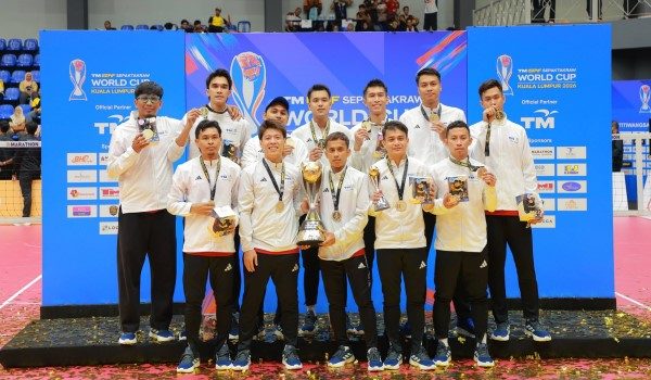 Skuad negara menjulang kejuaraan regu berpasukan Piala Dunia Sepak Takraw 2026 - Foto FB Mohd Sumali Reduan
