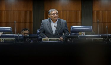 KUALA LUMPUR, 24 Jun  Timbalan Menteri Dalam Negeri merangkap Ahli Parlimen Lenggong Datuk Seri Dr Shamsul Anuar Nasarah membentangkan Rang Undang-Undang Penjara (Pindaan) 2026 untuk bacaan kali kedua pada Mesyuarat Kedua, Penggal Kelima, Parlimen Ke-15 di Bangunan Parlimen hari ini

--fotoBERNAMA (2026) HAK CIPTA TERPELIHARA