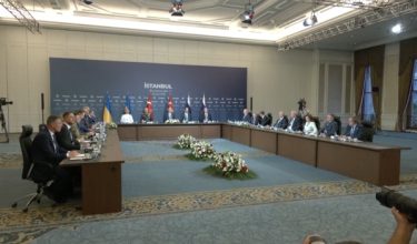 Delegasi Ukraine dan Rusia bertemu di Istanbul pada pusingan ketiga rundingan damai. - Foto REUTERS