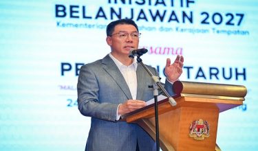 Nga Kor Ming menyampaikan ucapan pada Sesi Libat Urus Belanjawan 2027 KPKT, di sini. / Foto KPKT