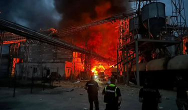 Loji nuklear Kursk di barat Rusia dilaporkan terbakar selepas peranti dron Ukraine meletup sebaik terkena sasaran, namun radiasi disahkan kekal normal. Foto- AFP