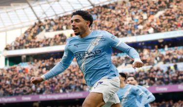 Pemain Manchester City, Omar Marmoush meraikan jaringan pertama pasukannya ketika menentang Wolves di Stadium Etihad/Foto REUTERS