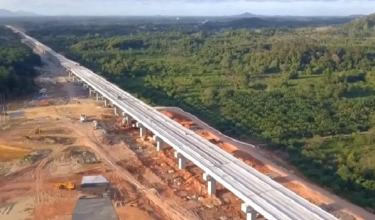 Jajaran sepanjang 43 kilometer di Kelantan melibatkan pembinaan dua buah stesen iaitu stesen Kota Bharu dan Stesen Pasir Puteh.