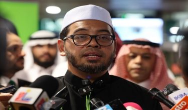 SEPANG, 18 April -- Menteri di Jabatan Perdana Menteri (Hal Ehwal Agama) Dr Zulkifli Hasan ketika ditemui media pada Majlis Mengucapkan Selamat Jalan Kepada Jemaah Haji Malaysia Ke Tanah Suci Bagi Musim Haji 1447H/2026M di Lapangan Terbang Antarabangsa Kuala Lumpur (KLIA) Terminal 1 hari ini.

--fotoBERNAMA (2026) HAK CIPTA TERPELIHARA