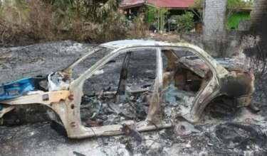 Sebuah kenderaan terbengkalai terbakar akibat kebakaran di Jalan Pantai Perkasa, Bachok
