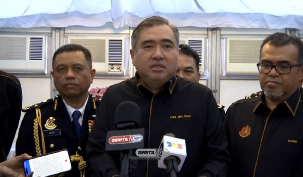 Anthony Loke Siew Fook