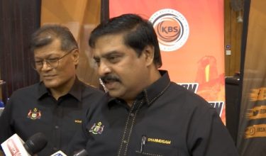 Mohd Asri Ninggal dan V.P Shanmugam