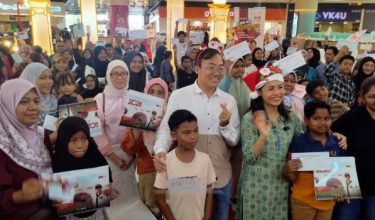 Majlis Serahan Baucar Jom Ke Sekolah dan Beli Belah Bersama Pelajar di Kulai