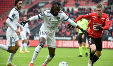 Penyerang Bodeaux, Alberth Elis koma selepas berlaga pada perlawanan menentang Guingamp pada Sabtu / Foto AFP