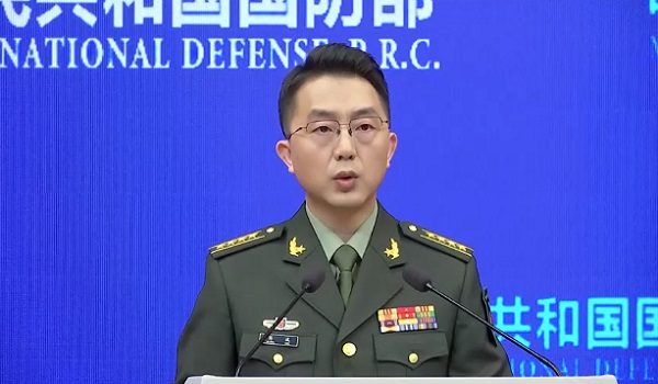 Jurucakap Kementerian Pertahanan China Jiang Bin/ REUTERS