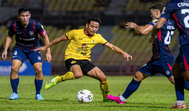 Pemain Negeri Sembilan FC, Luqman Hakim Shamsudin (tengah) bakal beraksi bersama skuad Harimau Malaya menentang Vietnam pada 31 Mac ini./BERNAMA