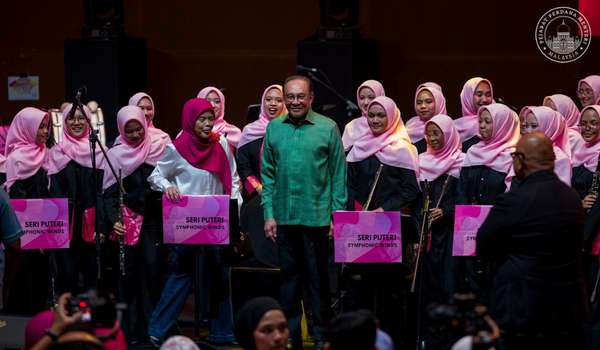 Foto Facebook Datuk Seri Anwar Ibrahim