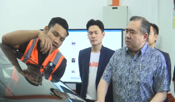 Menteri Pengangkutan, Anthony Loke Siew Fook/ RTM