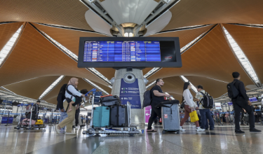 Malaysia Airports mencatatkan peningkatan sebanyak 13.9 peratus dalam pergerakan penumpang bagi bulan April 2025 / Foto Hiasan / Bernama