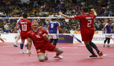 Malaysia terlepas peluang melakar kejayaan hatrik menerusi acara berpasukan selepas tumpas kepada musuh ketat, Thailand di pentas akhir Piala Dunia Sepak Takraw 2024 / Foto Bernama