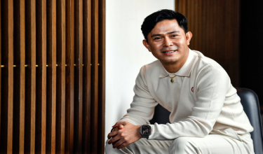 Cakra Khan