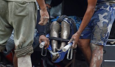 August 26, 2026, Nuwakot, Nepal: A dead body is pictured inside a rescue vehicle as buildings and infrastructure were damaged along the swollen Trishuli River following a massive flash flood triggered by an avalanche of ice and rock in the upper Lhende River on the Tibetan side, in Nuwakot district, Nepal, on Wednesday, August 26, 2026. The sudden flood swept through communities along the Bhote Koshi and Trishuli river systems, destroying homes, roads and bridges and leaving widespread devastation downstream. (Credit Image: © Skanda Gautam/ZUMA Press Wire)