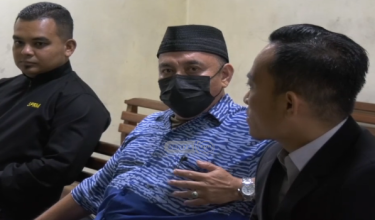 Tertuduh, Mohd Nazeri Noor, 55 tahun, membuat pengakuan tersebut selepas pertuduhan terhadapnya dibacakan dihadapan Hakim Zulhazmi Abdullah / Foto RTM