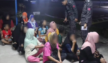 Operasi bersama Jabatan Imigresen dan Jabatan Pendaftaran Negara, seramai 53 individu diperiksa membabitkan 20 lelaki dan 33 perempuan.