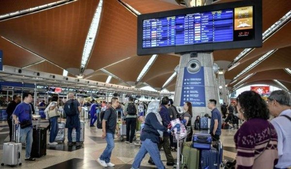 Lapangan Terbang Antarabangsa Kuala Lumpur (KLIA) mencatatkan 16.9 juta trafik penumpang, meningkat 14.4 peratus tahun ke tahun/Foto Bernama