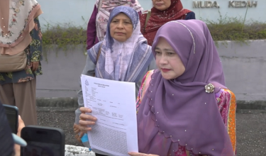 2704 KDH UMNO PEGUAM PUKUL PERCUMA