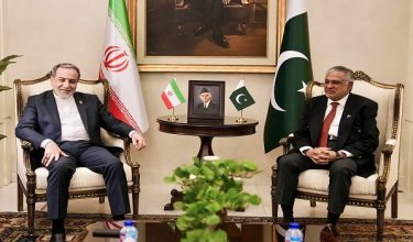 This handout photo released by the Iranian foreign ministry shows Pakistans Foreign Minister Ishaq Dar (L) greeting his Iranian counterpart Abbas Araghchi upon his arrival in Islamabad on April 24, 2026. US envoys headed to the Pakistani capital on April 25 in a bid to kickstart a new round of peace negotiations with Iran amid a fragile ceasefire, though the prospect of direct talks remained uncertain. (Photo by Iranian Foreign Ministry / AFP) / XGTY / RESTRICTED TO EDITORIAL USE - MANDATORY CREDIT "AFP PHOTO / Iranian Foreign Ministry" - HANDOUT - NO MARKETING NO ADVERTISING CAMPAIGNS - DISTRIBUTED AS A SERVICE TO CLIENTS
