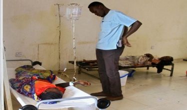 90 peratus jangkitan berlaku di negeri Khartoum, berpunca daripada gangguan bekalan air dan elektrik sejak beberapa minggu lepas. Foto AFP