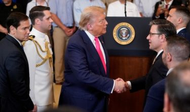 Presiden AS, Donald Trump ditemui dalam acara “One Big Beautiful” di White House bagi mendesak kelulusan rang undang-undang cukai dan perbelanjaan baharu/Foto REUTERS