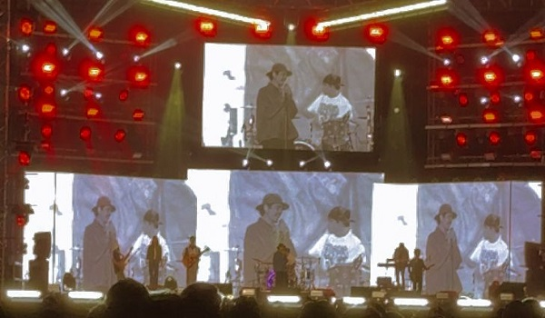Antara lagu hit Sheila On 7 adalah Sephia, Dan, Melompat Lebih Tinggi, Bila Kau Tak Disampingku, Berhenti Berharap, Memori Baik dan banyak lagi.