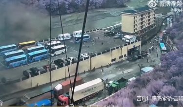 Screen recordings of surveillance camera footage posted on Chinese social media platforms, reportedly show destruction caused as flash flooding hits the Gyirong Port in the Tibet Autonomous Region on August 26, 2026, as people run to escape. The location in the footage was verified by AFP using satellite and streetview data, but original posts could not be identified. The videos have subsequently been removed from Chinese social media platforms. Chinese state broadcaster CCTV reported on Wednesday, 26 August, that "a mudslide disaster on the Nepalese side resulted in major casualties and missing people at the Gyirong Port." (Photo by UNKNOWN / AFP) / XGTY - RESTRICTED TO EDITORIAL USE - MANDATORY CREDIT «  AFP PHOTO / UNKNOWN  » - NO MARKETING NO ADVERTISING CAMPAIGNS - DISTRIBUTED AS A SERVICE TO CLIENTS - NO ARCHIVE