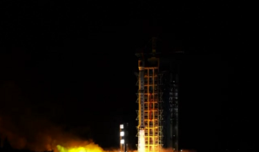 China melancarkan satelit Fengyun-3 08 ke angkasa lepas dari Pusat Pelancaran Satelit Jiuquan di barat laut negara itu/ Foto REUTERS