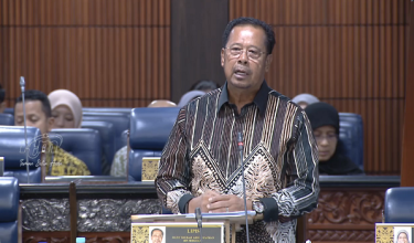 Timbalan Menteri Sumber Manusia, Datuk Seri Abdul Rahman Mohamad/RTM