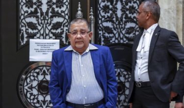 Bekas Pengerusi Felda Tan Sri Isa Samad/FOTO BERNAMA