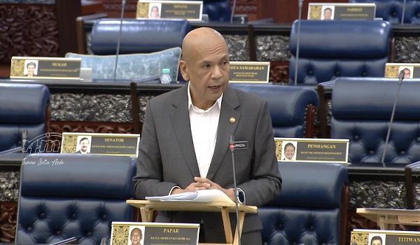 Menteri Perdagangan Dalam Negeri dan Kos Sara Hidup, Datuk Armizan Mohd Ali