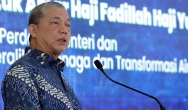 Datuk Seri Fadillah Yusof/ BERNAMA