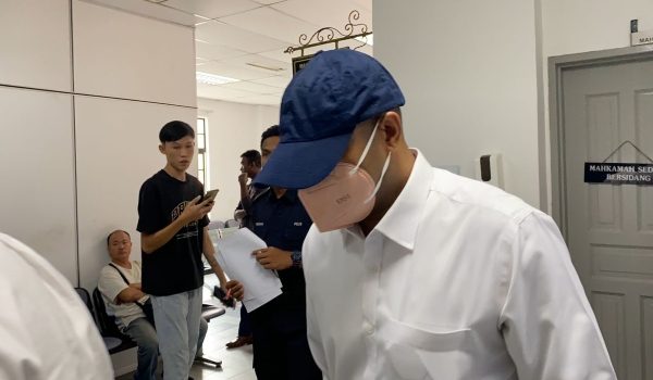 Muhammad Hizafiq Harryzan, 37 tahun mengaku tidak bersalah di Mahkamah Sesyen 2 hari ini