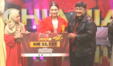 Jacyn Chia dinobatkan Johan Kemuncak Bintang AiFM membawa pulang wang tunai RM32,187
