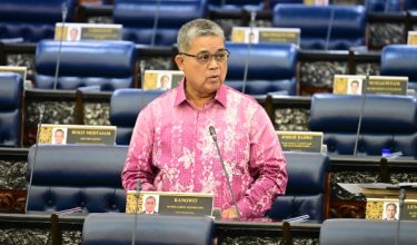 Menteri Perpaduan Negara Datuk Aaron Ago Dagang/Foto Jabatan Penerangan