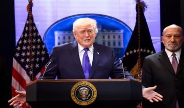 Presiden Amerika Syarikat, Donald Trump berkata rundingan dengan Iran akan dibuat menerusi panggilan telefon. /REUTERS