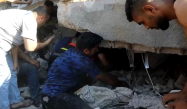 Serangan udara Israel menyasarkan kawasan kediaman di Jabalia - Foto Reuters