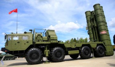 Sistem pertahanan udara S-400