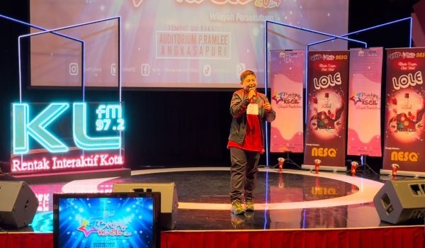 Peserta yang mencuba nasib pencarian bakat Bintang Kecil