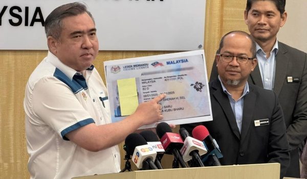 Menteri Pengangkutan, Anthony Loke ketika ditemui pada sidang media hari ini