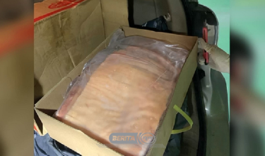 Antara rampasan daging oleh MAQIS Johor, semalam