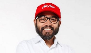 Riad Asmat  sebagai Ahli Lembaga Penasihat AirAsia Aviation Group
