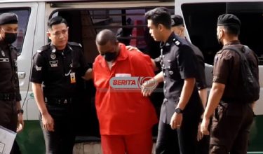 Hasmerun Hashim mengaku bersalah di Mahkamah Majistret Kuala Lumpur menipu bakal pengantin dalam urusan khidmat perancang perkahwinan membabitkan kerugian RM9,000 pada tahun lalu