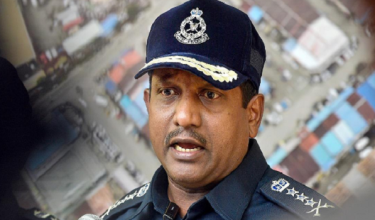 Ketua Polis Selangor, Datuk Hussein Omar Khan