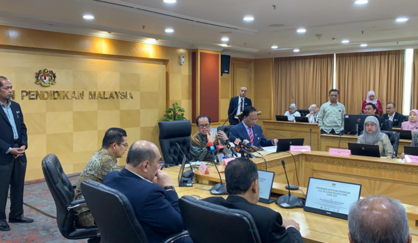Sidang media pengumuman keputusan SPM 2025 di Putrajaya/ RTM